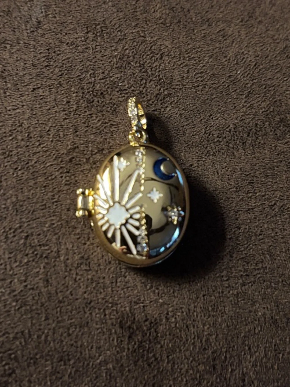 Pretty Bird Jewelry Gold Sun & Moon Locket Pendant - Elegant Women's Jewelry